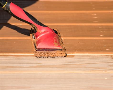 How to stain a deck in 5 easy steps | Real Homes