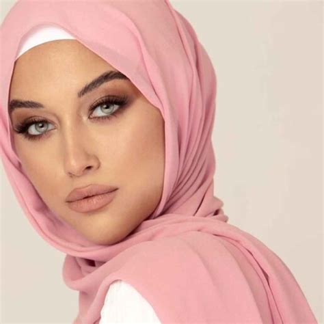 Pink Crepe Shayla Hijab - ShopiPersia