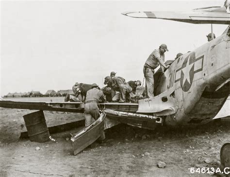 Asisbiz 44 63912 P-51D Mustang 7AF 21FG531FS 311 Miss Jackie ground