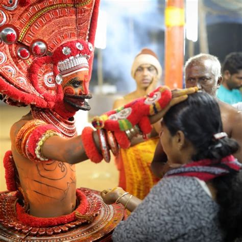 Theyyam: the ritual dance in Kerala, India - Dietmar Temps, photography