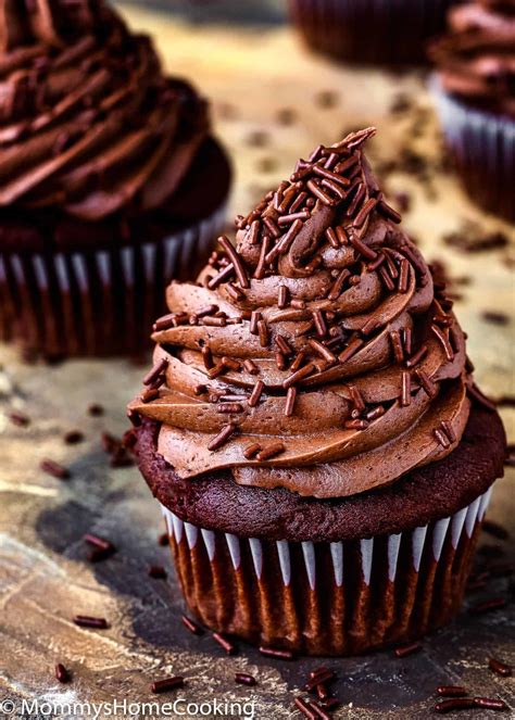 Easy Fluffy Vanilla Cupcakes (Dairy-Free, Egg-Free, Vegan) - Mommy's ...