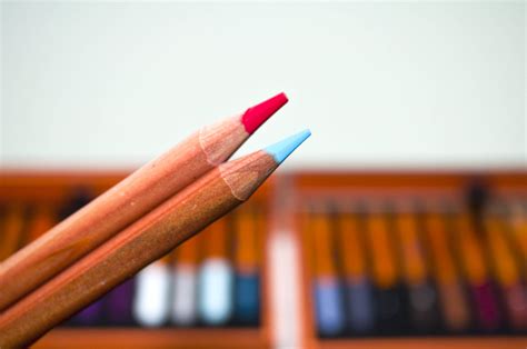 Bruynzeel Design Review — The Art Gear Guide