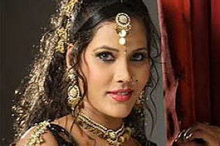 Seema Singh Hot Bhojpuri Item Song Images