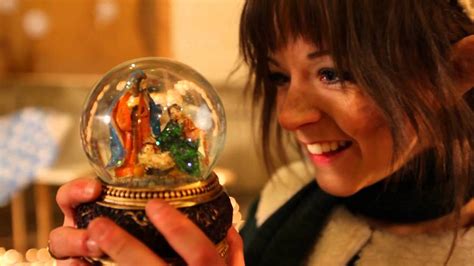 Celtic Carol (christmas elf): Music Video by Lindsey Stirling - Lindsey ...