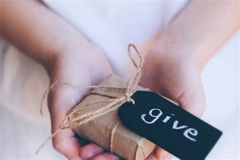 cuando se trata de dar dinora jimenez