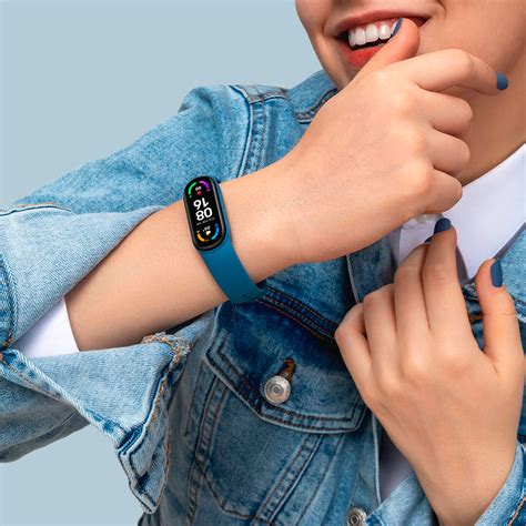 Сравнение двух поколений фитнес-браслетов от Xiaomi: Mi Band 7 vs Mi ...