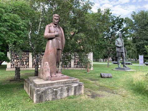 What To Do With Toppled Statues? Russia Has A Fallen Monument Park ...