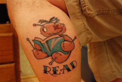 11 Amazing Librarian Tattoos | Literary tattoos, Librarian tattoo ...