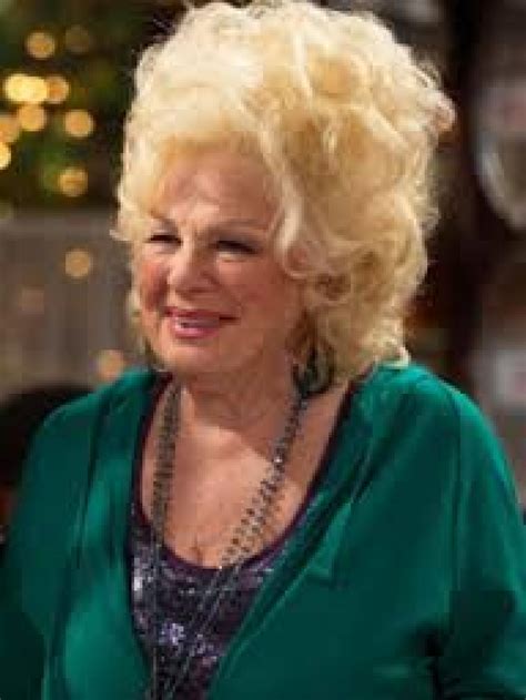81 years young, Renee Taylor opens 'My Life on a Diet' at Shea's Smith
