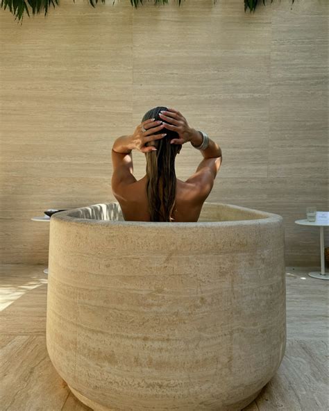 Valeria Orsini Naked