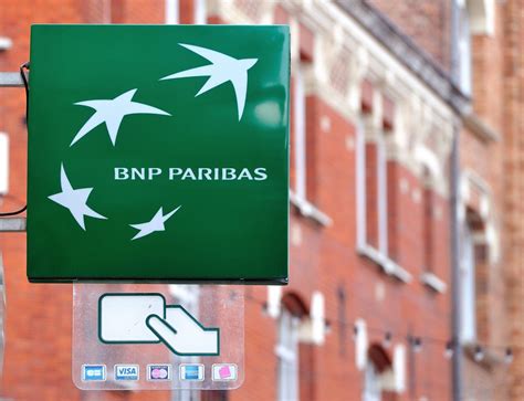 bnp paribas  pay record  billion fine