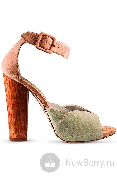 Cruise Collection Shoes by John Galliano 2013 | Resort shoe, Shoes ...