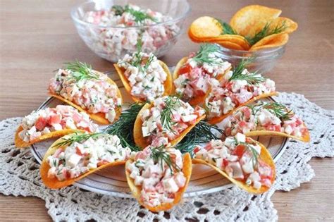 Мясной рулет с начинкой из брокколи