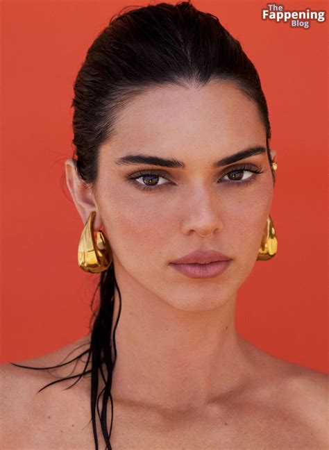 Kendall Jenner Nude & Sexy - Vogue US Summer Issue 2024 (18 Photos