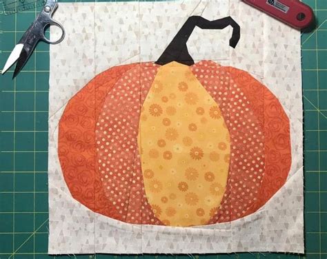 Halloween quilt pattern | Etsy | Halloween quilt patterns, Quilt patterns, Paper piecing quilts