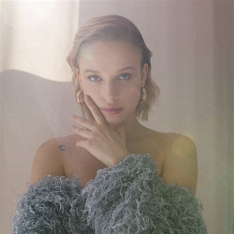 Stream Anastasia Akolzina music | Listen to songs, albums, playlists ...