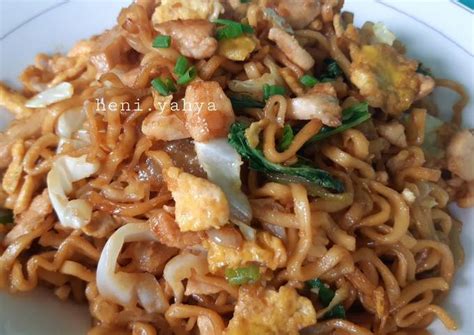 Resep Mie Goreng Ayam Fillet oleh Heni Yahya - Cookpad