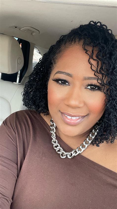 Ari Ortiz, MBA | Still can’t get over my braid/loc bob 💁🏾‍♀️💁🏾‍♀️💁🏾‍♀️