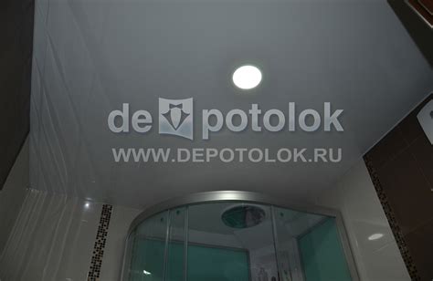 Натяжные потолки в ванной