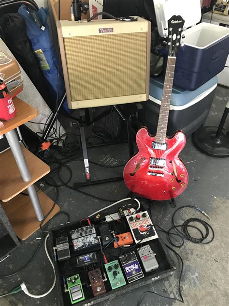 My current rig (chain in comments) : r/pedalboards