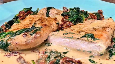 Keto Creamy Tuscan Chicken Recipe - Keto Daily