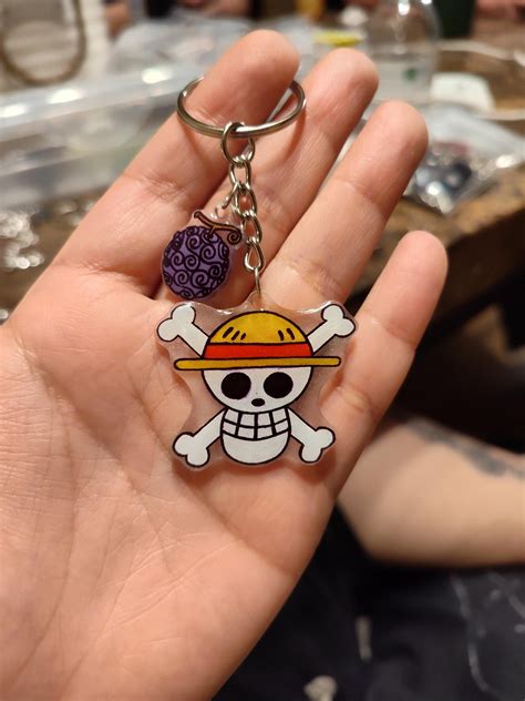 One Piece Gum Gum fruit keychain | Monkey d luffy gum gum, Gumo gumo