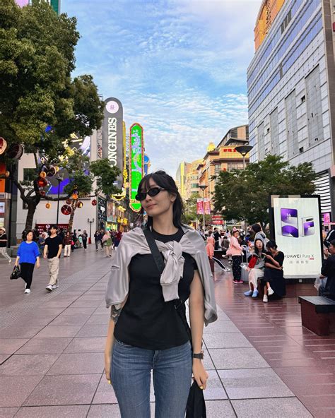 Cherry Keem | 中国，我爱你！🫰🏻 | Instagram