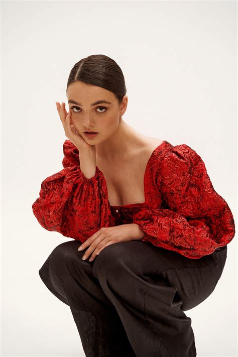 Scarlet red top | Abituworld