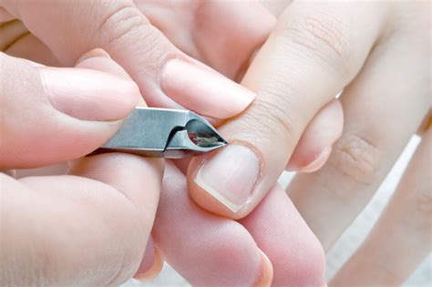 Как убрать кутикулу в домашних условиях – удаление кутикулы самостоятельно