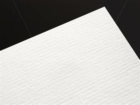 dizainerskaia bumaga conqueror laid high white bez pokrytiia cvet natural white