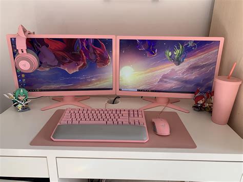 Just painted my monitors pink to match my Razer set! :) | Video game ...