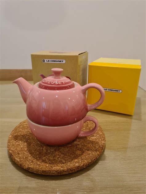 Le Creuset Teapot For One The first finest and favorite in colorful ...