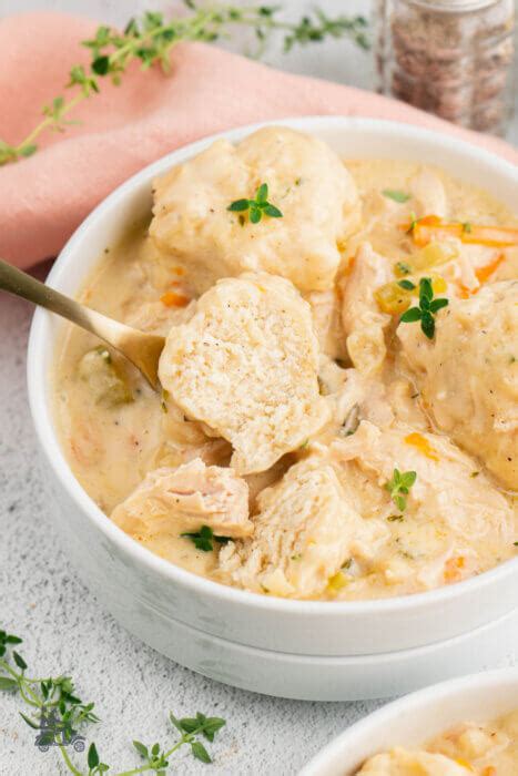 Easy Old Fashioned Homemade Chicken and Dumplings