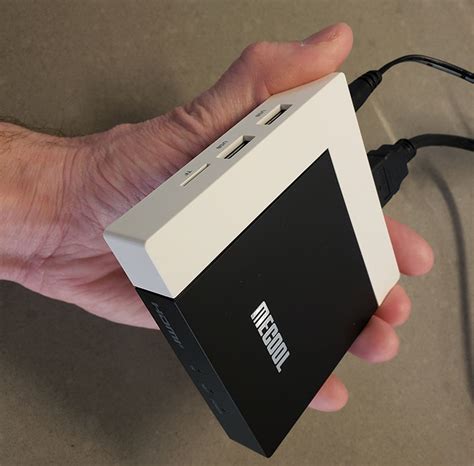 Feature Review of the MECOOL KM7 PLUS TV Box - Nerd Techy
