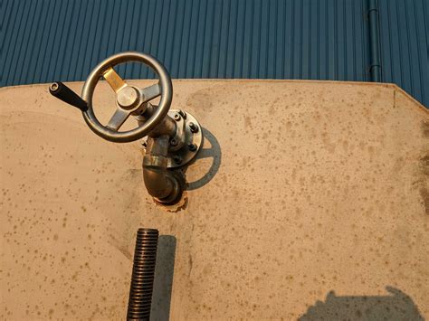 rotating handle  gearbox  traveling band screen intake system