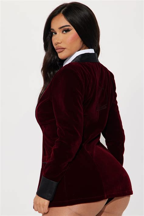 Playboy Hef 4 Piece Costume Set - Wine | Fashion Nova