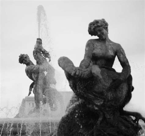 Reel around the fountains: Karl Lagerfeld photographs Rome's water ...