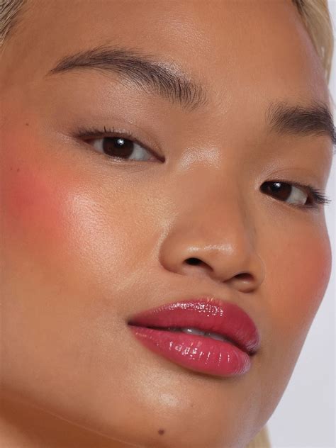 Lip Gloss 13ml | High-Shine & Moisturising | REFY