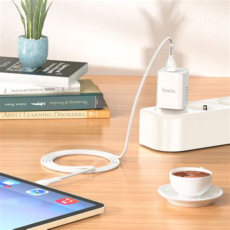 Hoco N19 PD25W Type-C Fast Charging Adapter - White • Trendex v3.9