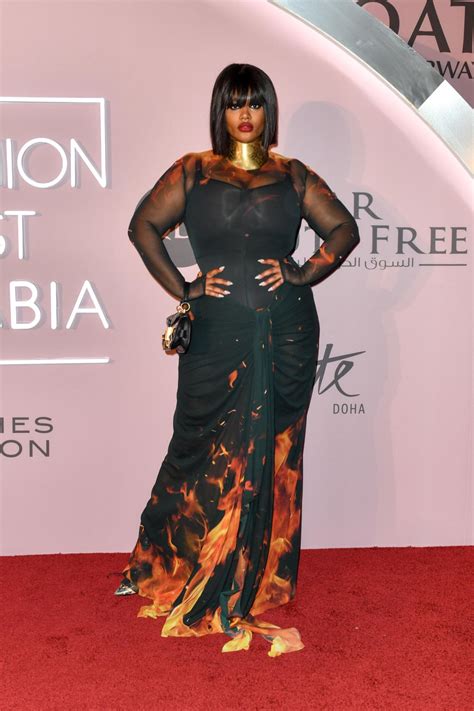 Fashion-Trends 2022: Die schönsten Looks der Curvy-Stars | BRIGITTE.de