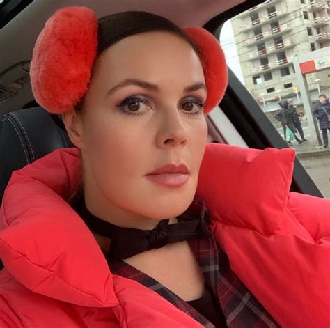 Диктор Екатерина Андреева (56 фото)