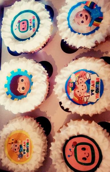 CUPCAKES WITH EDIBLE PRINT · Kalahari Spitbraai & Catering