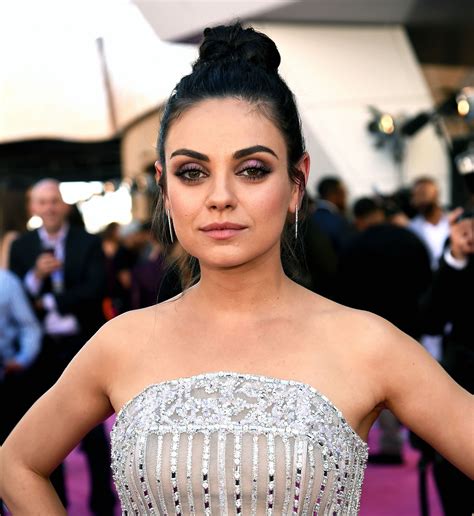 Download Image Mila Kunis