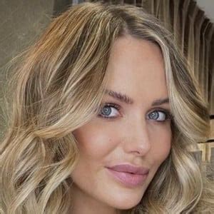 Florence Alexandra - Age, Family, Bio | Famous Birthdays