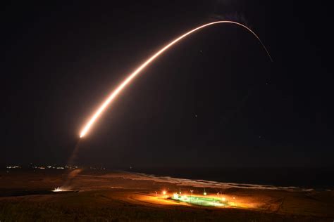 USAF lança ICBM Minuteman III – Força Aérea