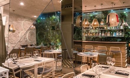 Menú internacional para 2 o 4 en Amoon Restaurante & Lounge - Amoon ...