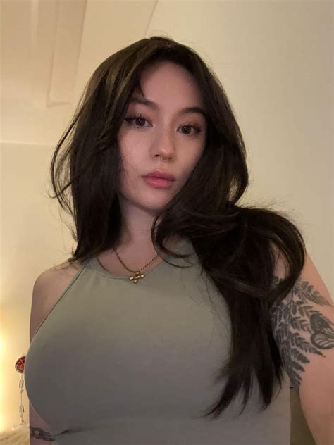 Vylerria : r/twitchasians