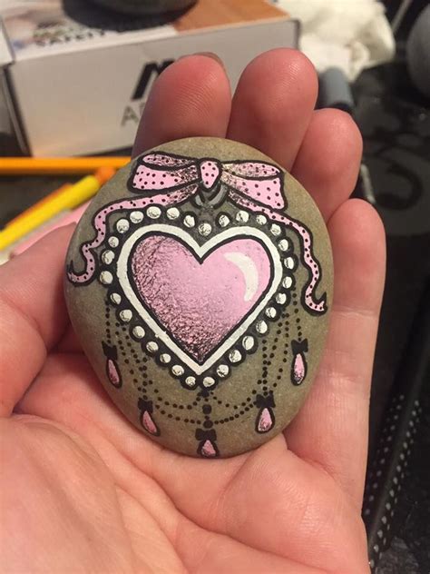 Pin by Jackie Sbragia on painted rocks | Painted rocks, Rock painting ...