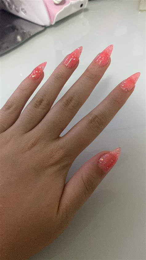 Love a stiletto shape for a change 😍 : r/Nails