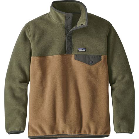 Does anybody know if this style synchilla was made in an adult size ...